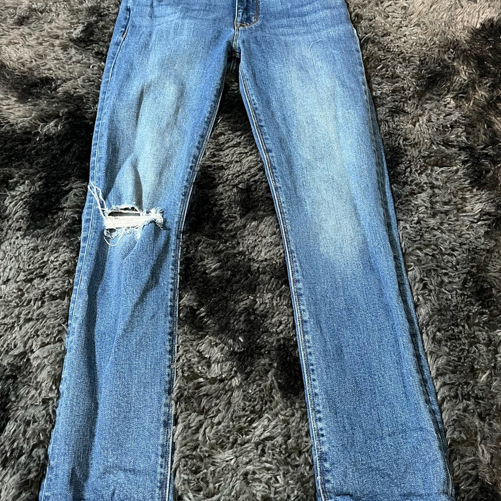 Hudson Distressed Blue Jeans‎ Woman’s 25